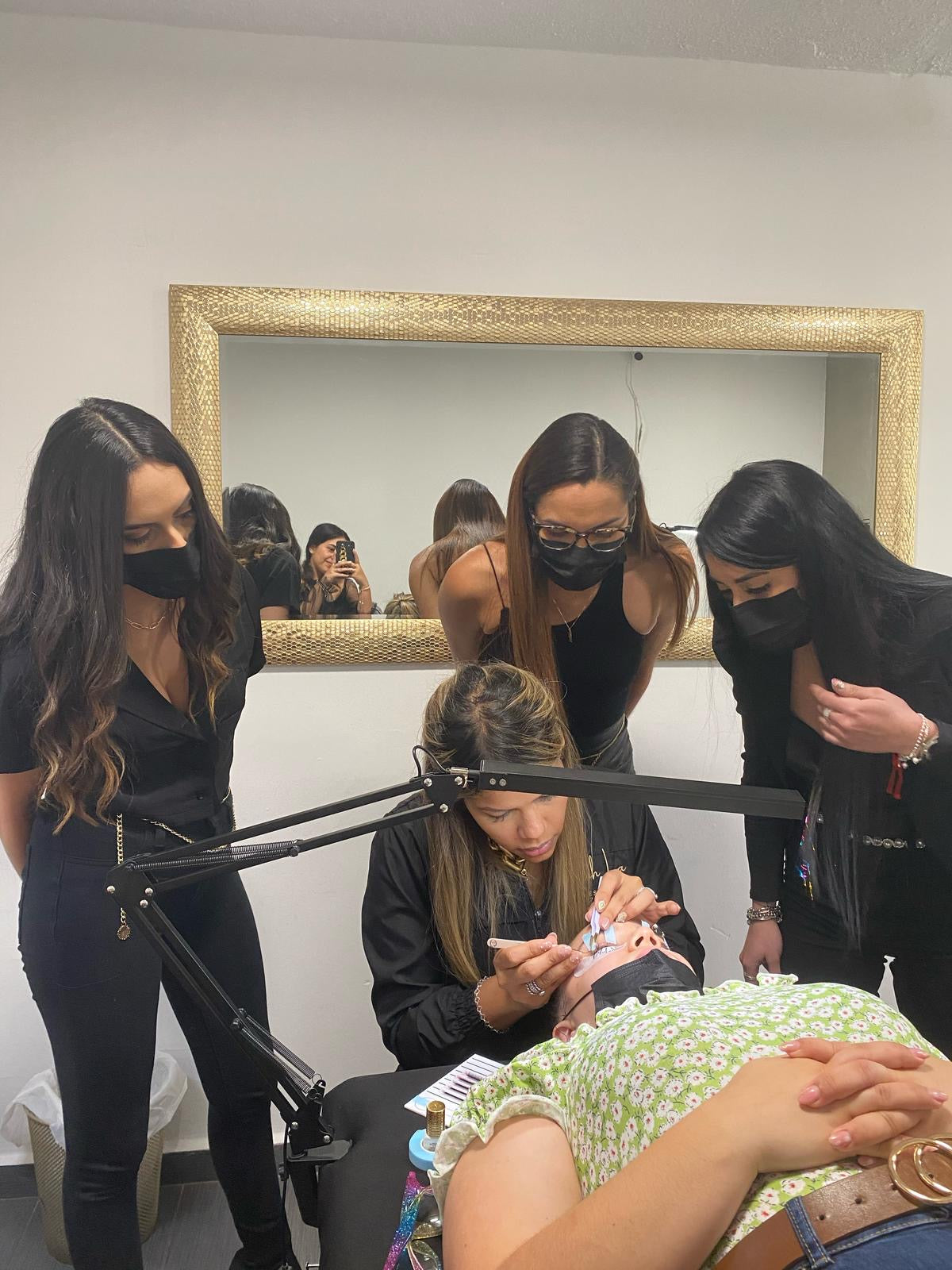 Master Class Lash Extensions: Principiantes Grupal