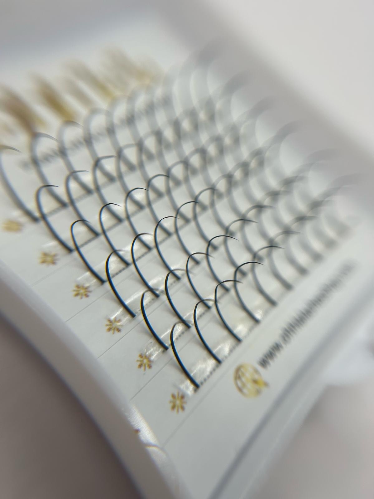 Spikes Lashes